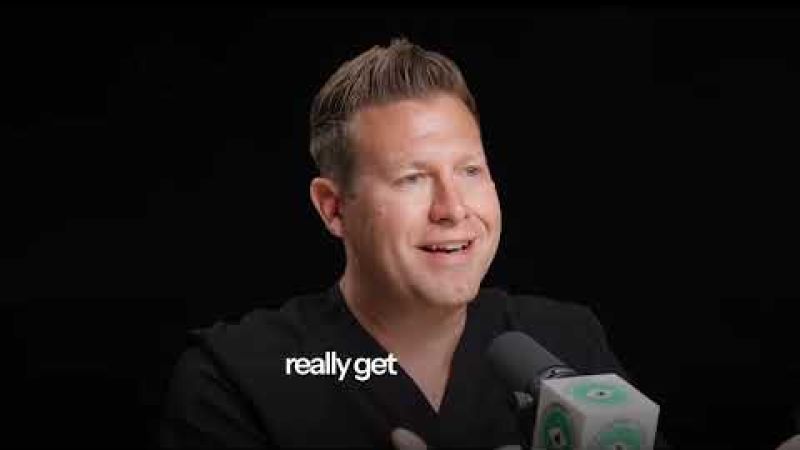 Male ophthalmologist explaining why a second opinion matters before cataract surgery
