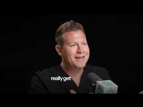 Male ophthalmologist explaining why a second opinion matters before cataract surgery